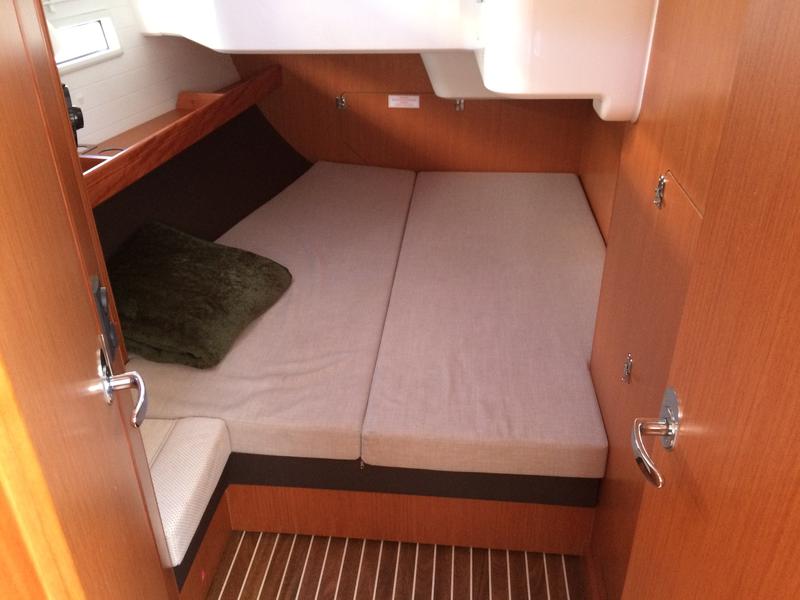 Book yachts online - sailboat - Bavaria 51 - Cruiser - Fantasia - rent