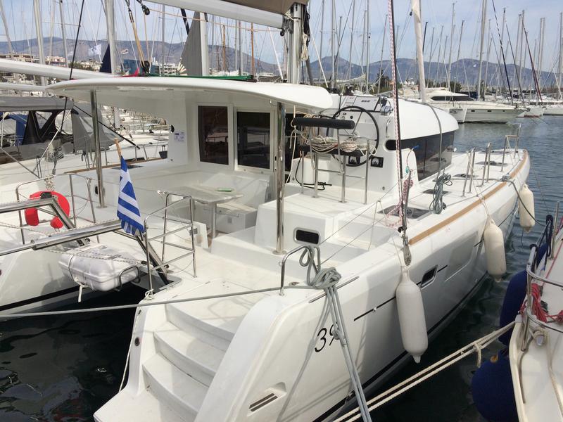Book yachts online - catamaran - Lagoon 39 - Catallou - rent