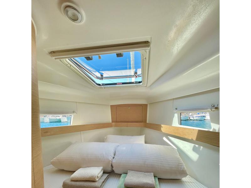 Book yachts online - sailboat - Elan 45 Impression - Skyfall - rent