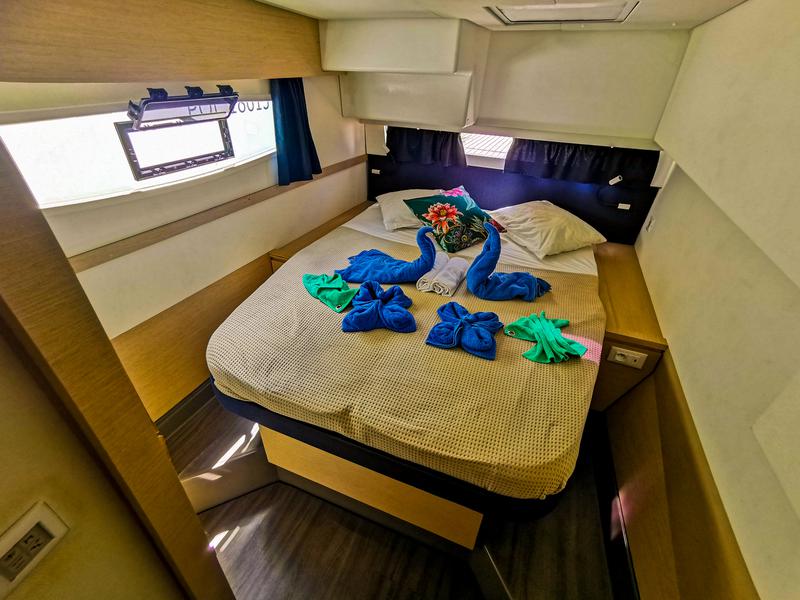 Book yachts online - catamaran - Saba 50 (8 CAB) - Lamela - rent