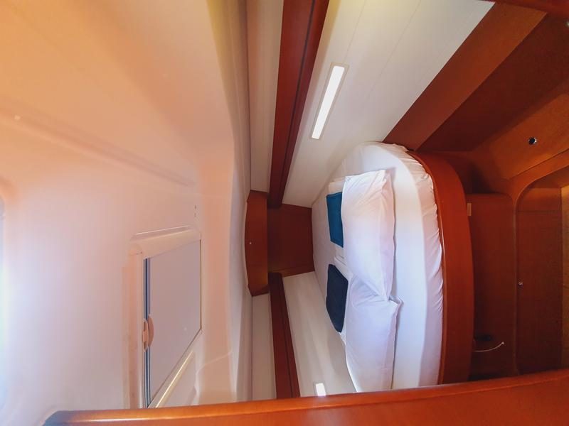Book yachts online - sailboat - Dufour 405 - Namaste - rent