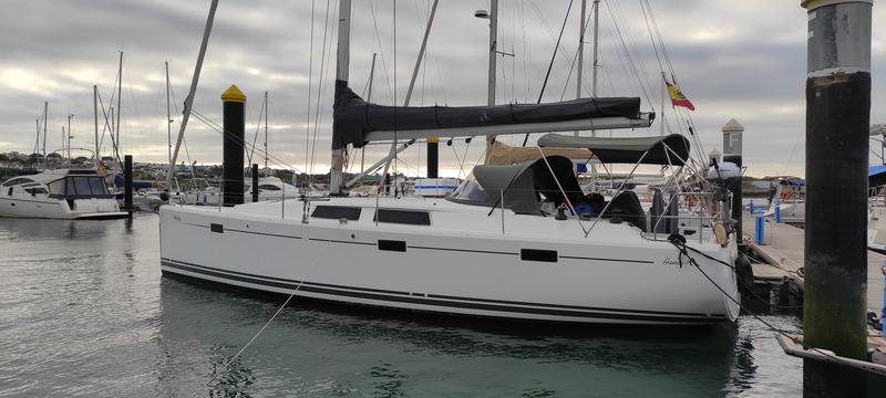Book yachts online - sailboat - Hanse 415 - Kraken - rent