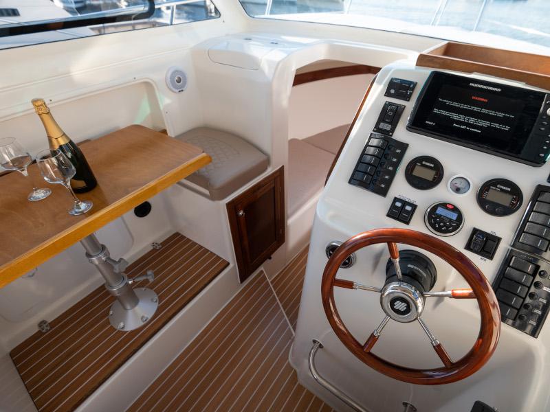 Book yachts online - motorboat - Nautika - Diora - rent