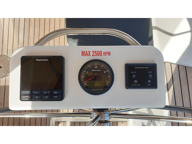 Book yachts online - sailboat - Dufour 360 Grand Large - Nada - rent