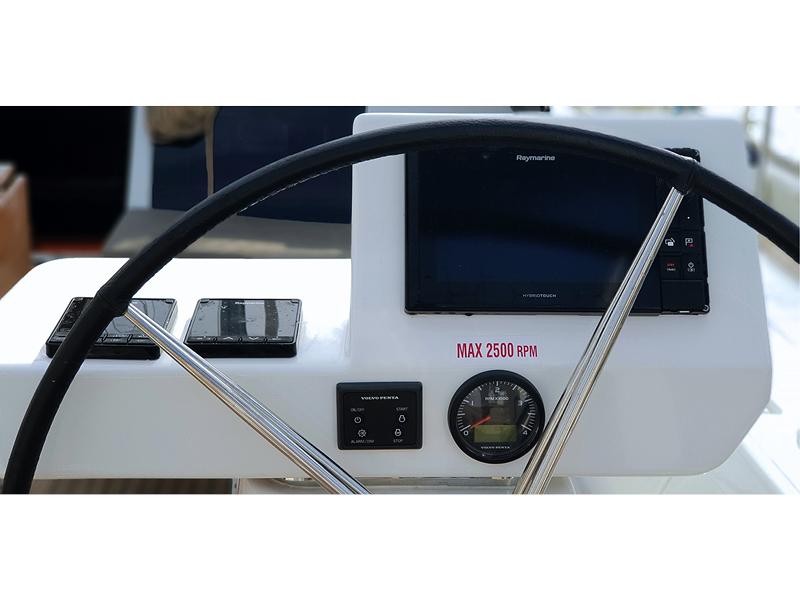 Book yachts online - sailboat - Dufour 520 Grand Large - Volante - rent