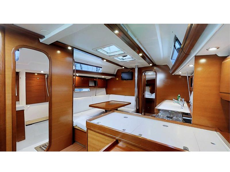 Book yachts online - sailboat - Dufour 405 Grand Large - Bella FB  - rent