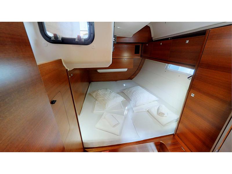 Book yachts online - sailboat - Dufour 512 Grand Large - Legato - rent