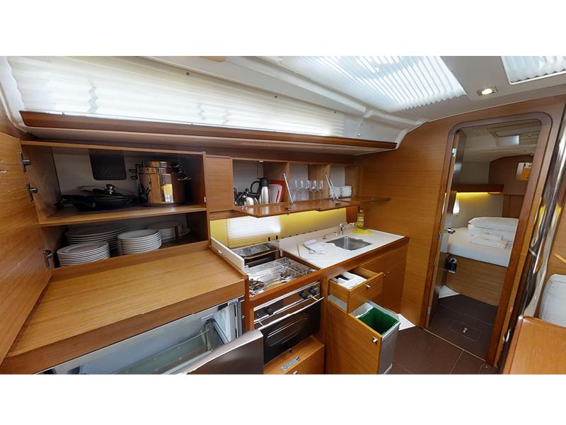 Book yachts online - sailboat - Dufour 390 Grand Large - Maša - rent