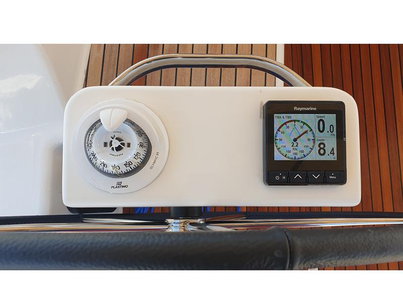 Book yachts online - sailboat - Dufour 390 Grand Large - Maša - rent