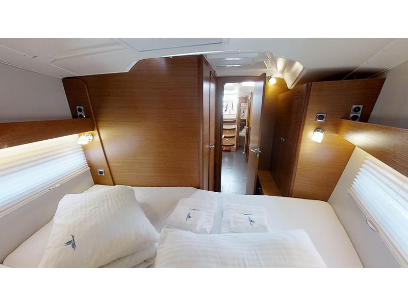 Book yachts online - sailboat - Dufour 390 Grand Large - Maša - rent