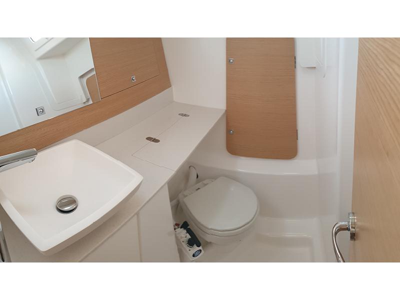 Book yachts online - sailboat - Dufour 360 Grand Large - Lola - rent