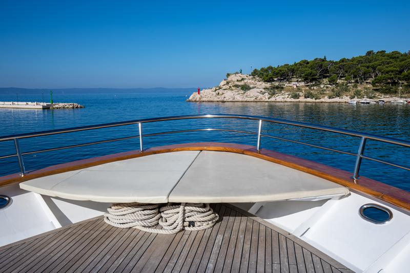 Book yachts online - motorboat - Luxury Motor Yacht - Diamond - rent