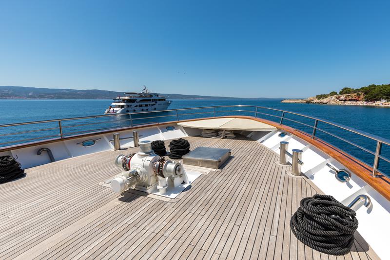 Book yachts online - motorboat - Luxury Motor Yacht - Diamond - rent