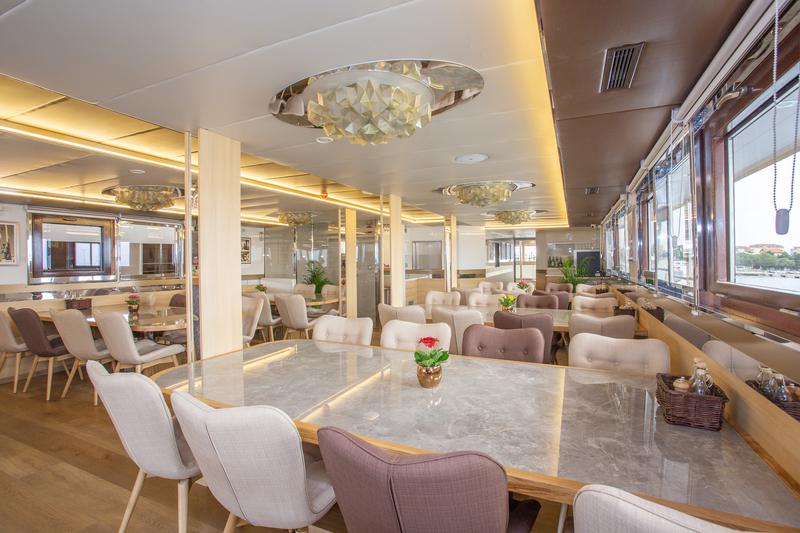 Book yachts online - motorboat - Luxury Motor Yacht - Lastavica - rent