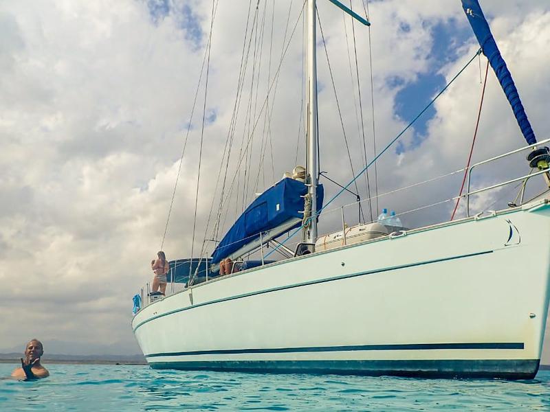 Book yachts online - sailboat - Cyclades 50.5 - Roaga - rent