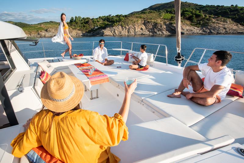 Book yachts online - catamaran - Bali 4.8 - Taurus - rent