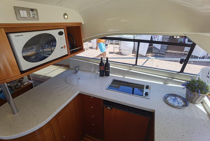 Book yachts online - motorboat - Rodman 41 - Mainera - rent
