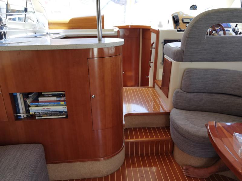 Book yachts online - motorboat - Rodman 41 - Mainera - rent
