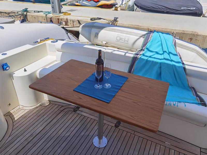 Book yachts online - motorboat - Rodman 41 - Mainera - rent