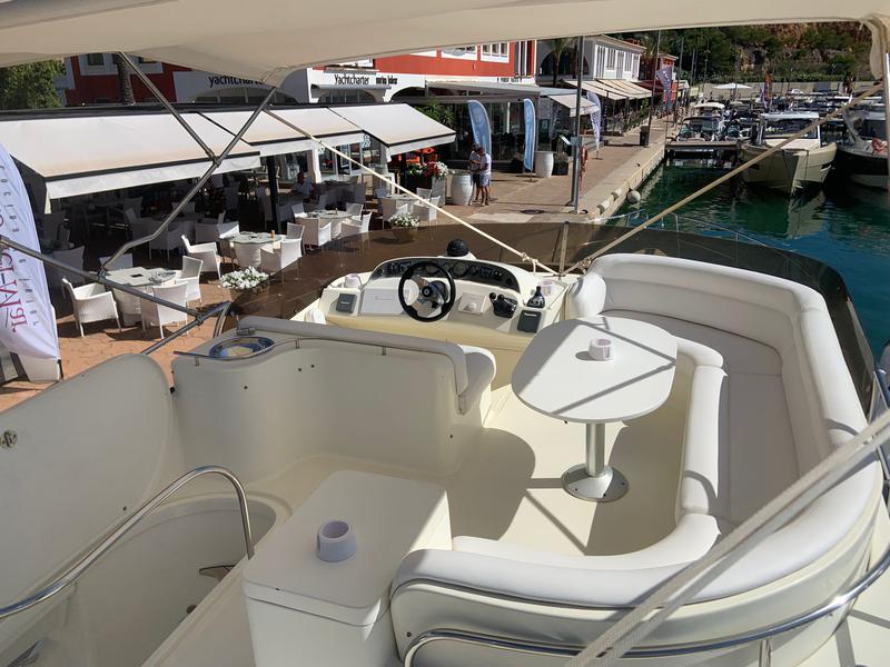 Book yachts online - motorboat - Rodman 41 - Mainera - rent