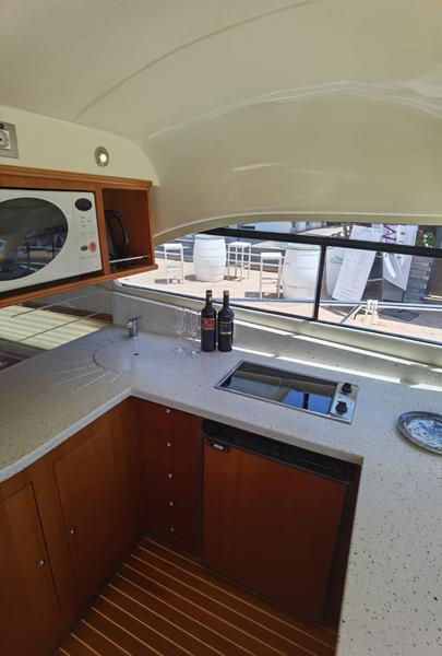Book yachts online - motorboat - Rodman 41 - Mainera - rent