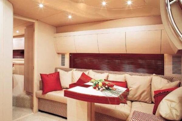 Book yachts online - motorboat - Atlantis 39 - Cornucopia IV - rent