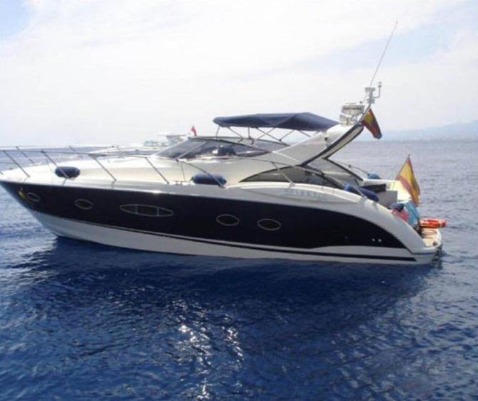 Book yachts online - motorboat - Atlantis 39 - Cornucopia IV - rent