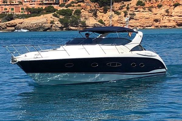 Book yachts online - motorboat - Atlantis 39 - Cornucopia IV - rent