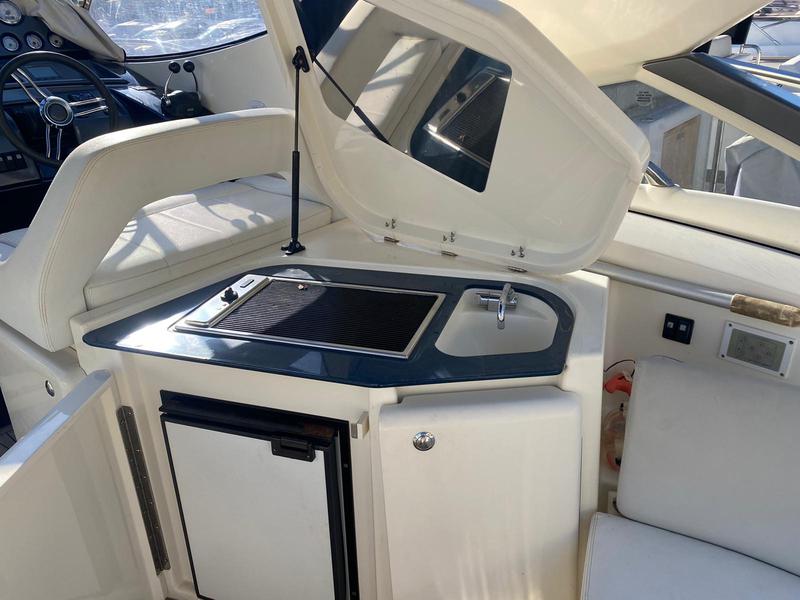Book yachts online - motorboat - Atlantis 39 - Cornucopia IV - rent