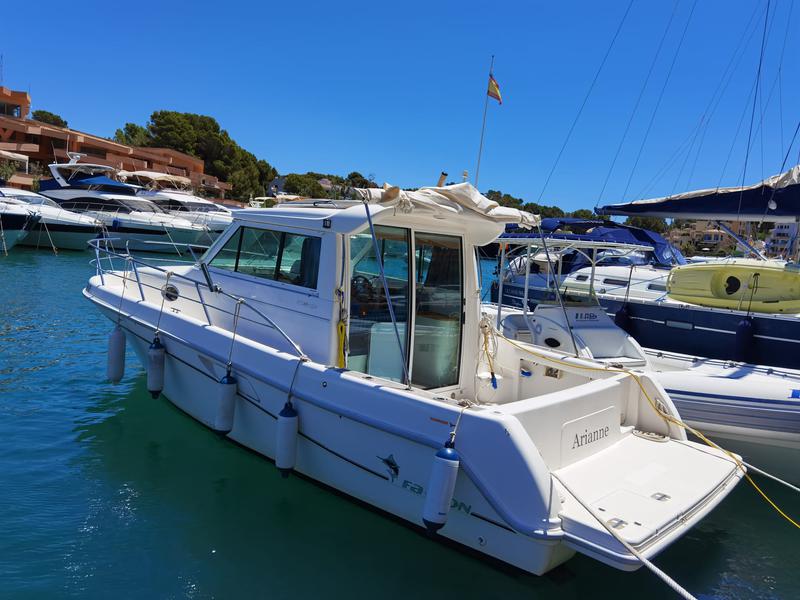 Book yachts online - motorboat - Faeton Moraga 910 - Arianne - rent