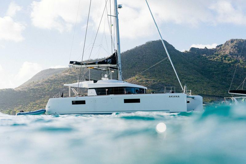 Book yachts online - catamaran - Lagoon 52F - AKANA  - rent