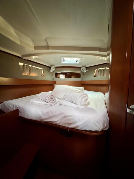 Book yachts online - sailboat - Oceanis 41.1 - Ocyrhoe - rent