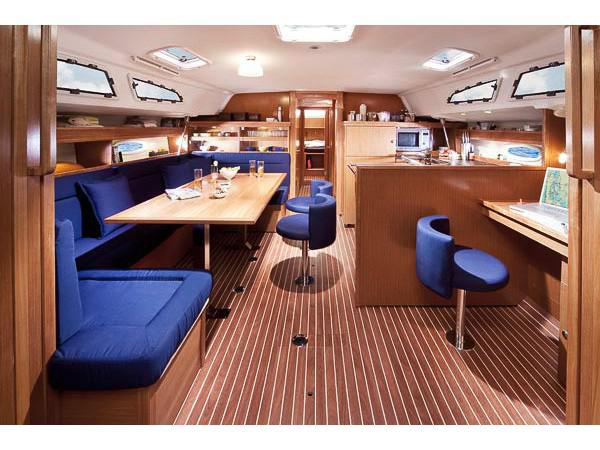 Book yachts online - sailboat - Bavaria 51 Cruiser - Thalassa - rent