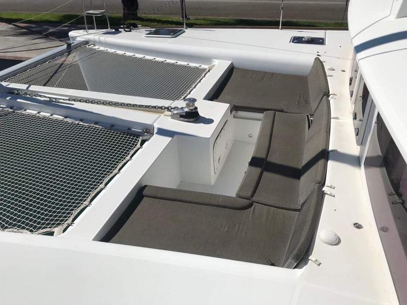 Book yachts online - catamaran - Lagoon 450 Flybridge - Cinzia - rent