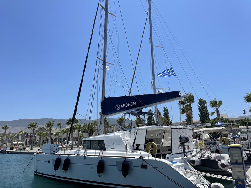 Book yachts online - catamaran - Lagoon 440 - Rafaella K. - rent