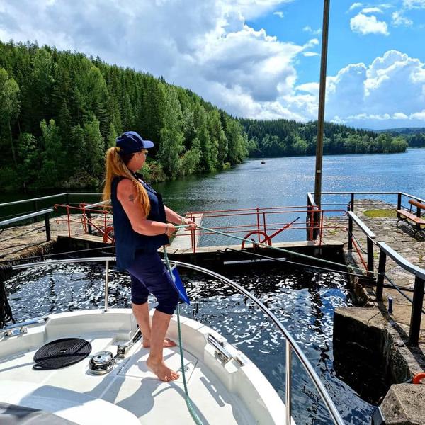 Book yachts online - motorboat - Greenline 39 - Helgeroa - rent