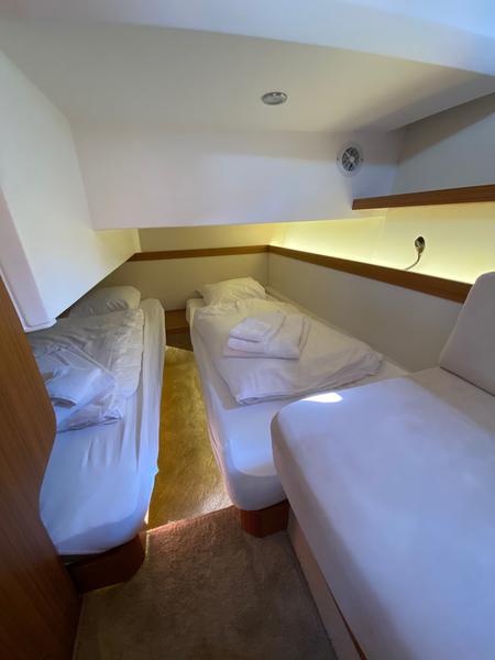 Book yachts online - motorboat - Greenline 39 - Skien - rent