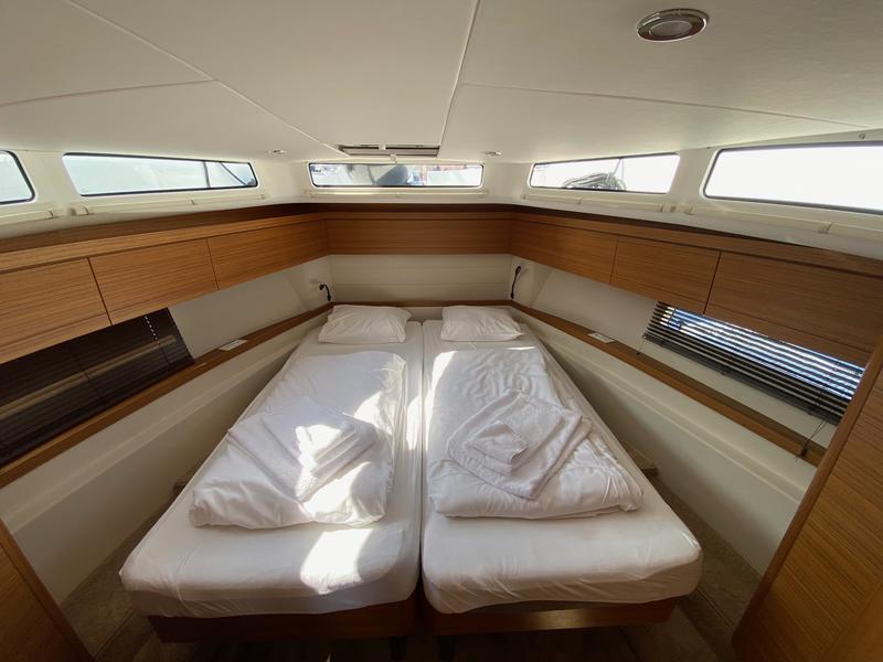 Book yachts online - motorboat - Greenline 39 - Kviteseid - rent