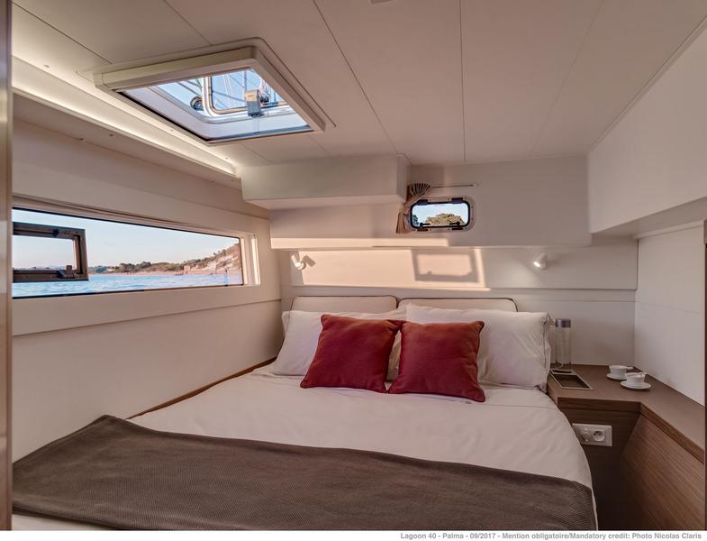 Book yachts online - catamaran - Lagoon 40 - Geo - rent