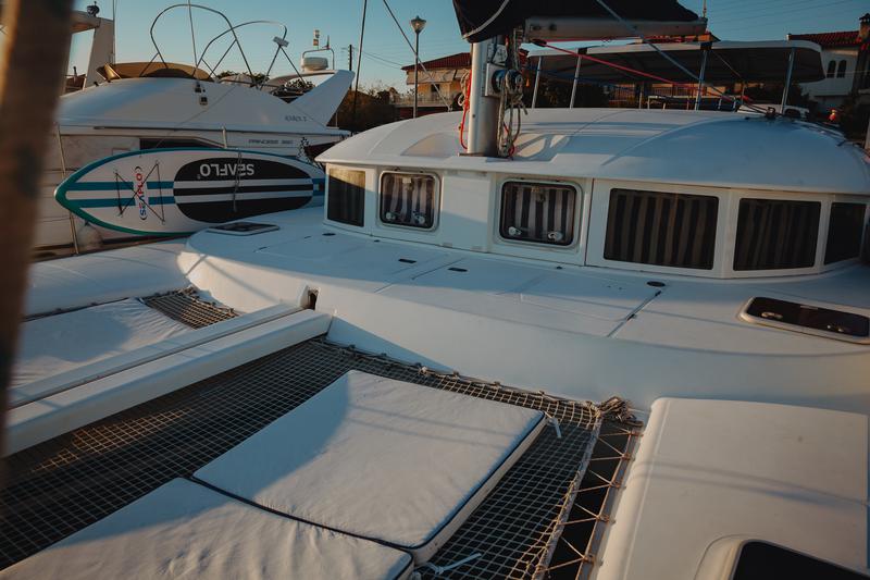 Book yachts online - catamaran - Lagoon 380 - Caramela - rent