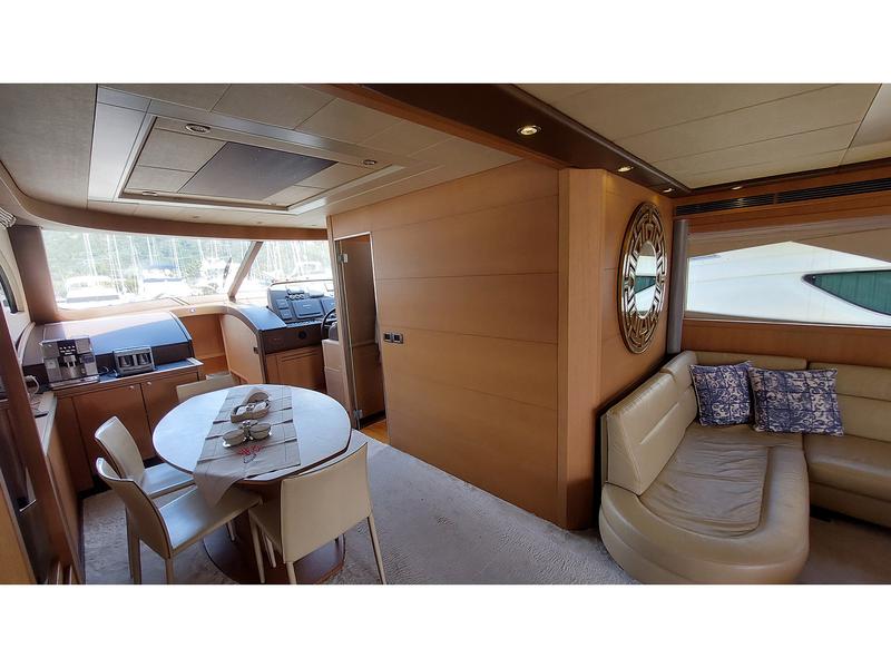 Book yachts online - motorboat - Evo Marine Deauville 760 - My Way  - rent