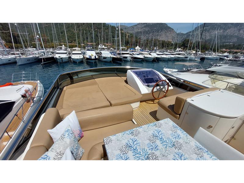 Book yachts online - motorboat - Evo Marine Deauville 760 - My Way  - rent