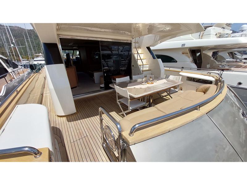 Book yachts online - motorboat - Evo Marine Deauville 760 - My Way  - rent