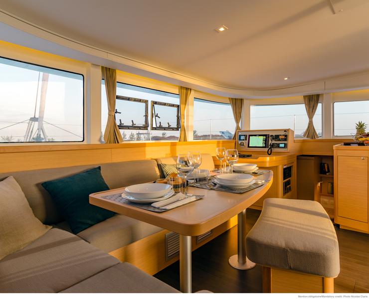 Book yachts online - catamaran - Lagoon 42 - Kairos - rent