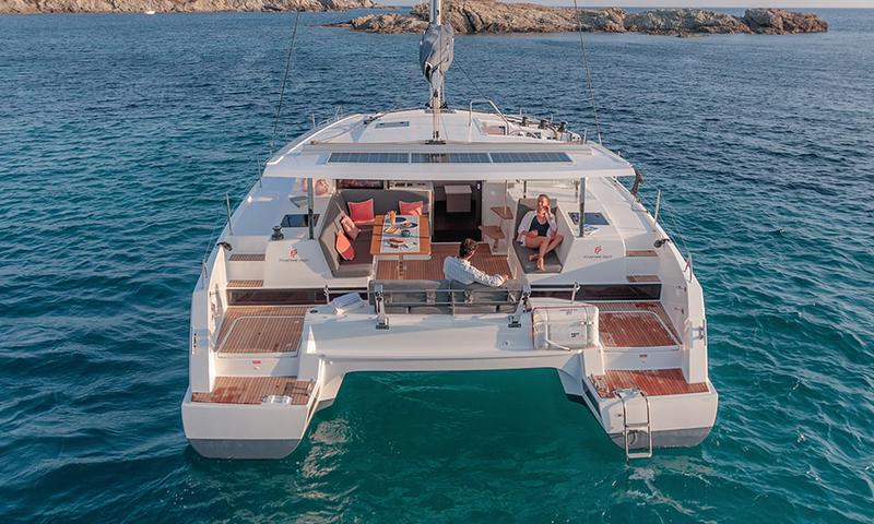 Book yachts online - catamaran - Isla 40 - Ares X - rent