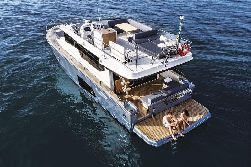 Book yachts online - motorboat - Cranchi T43 Eco Trawler - G&amp;K2 - rent