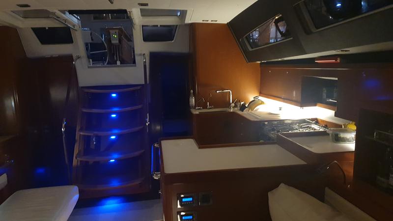 Book yachts online - sailboat - Oceanis 60 - Ultreya - rent