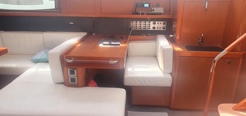 Book yachts online - sailboat - Oceanis 60 - Ultreya - rent