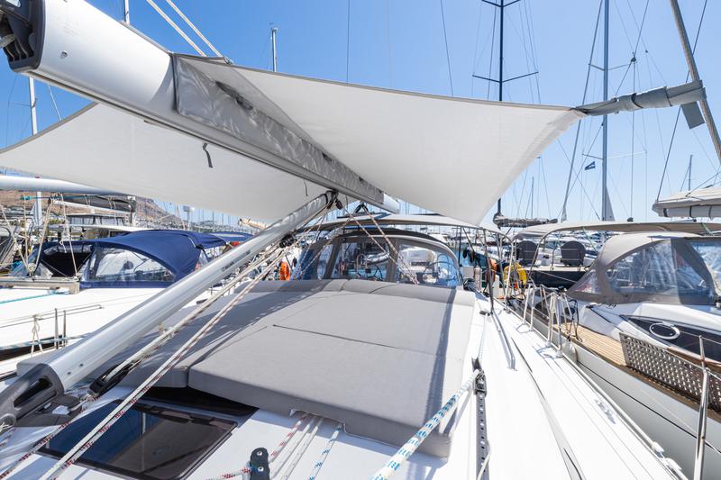Book yachts online - sailboat - Bavaria Cruiser 46 - Just Be - rent