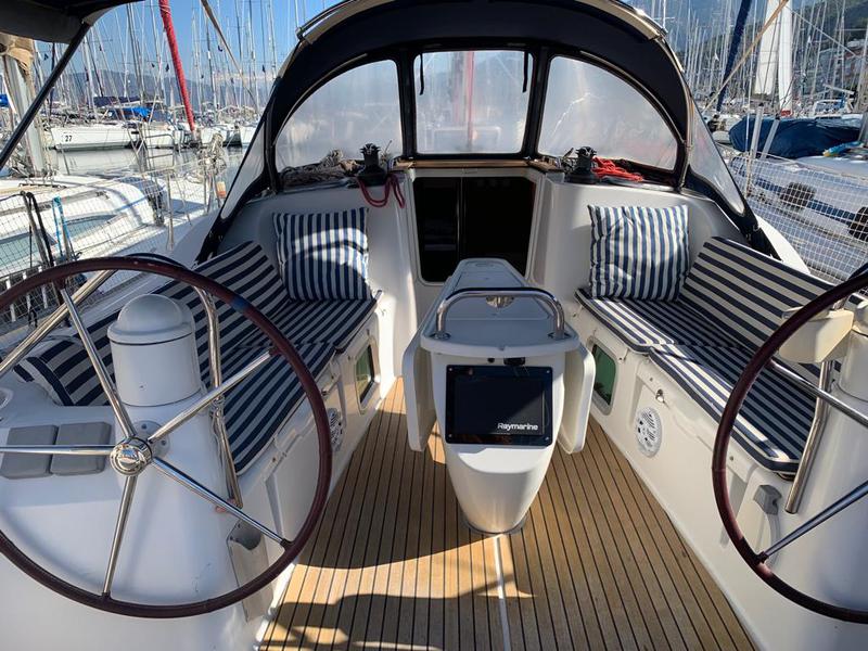 Book yachts online - sailboat - Sun Odyssey 42i - Miss Joy - rent